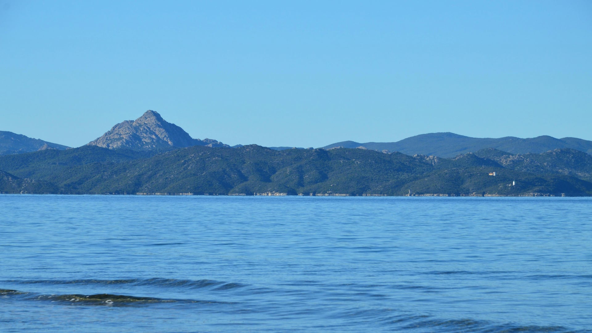 Isola d'Elba, Procchio: la spiaggia perfetta per vacanze al mare